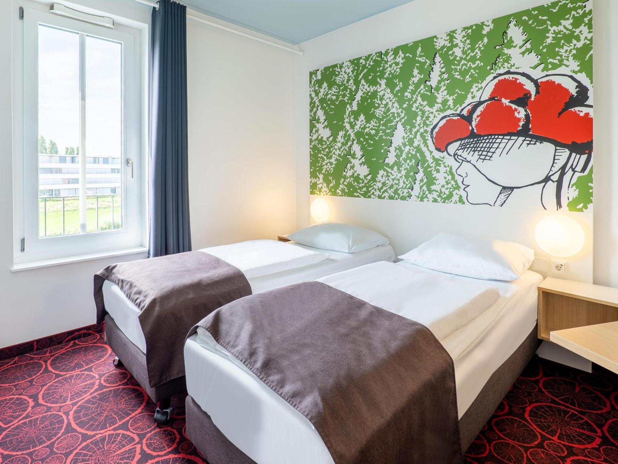 B&B Hotel Offenburg-City エクステリア 写真