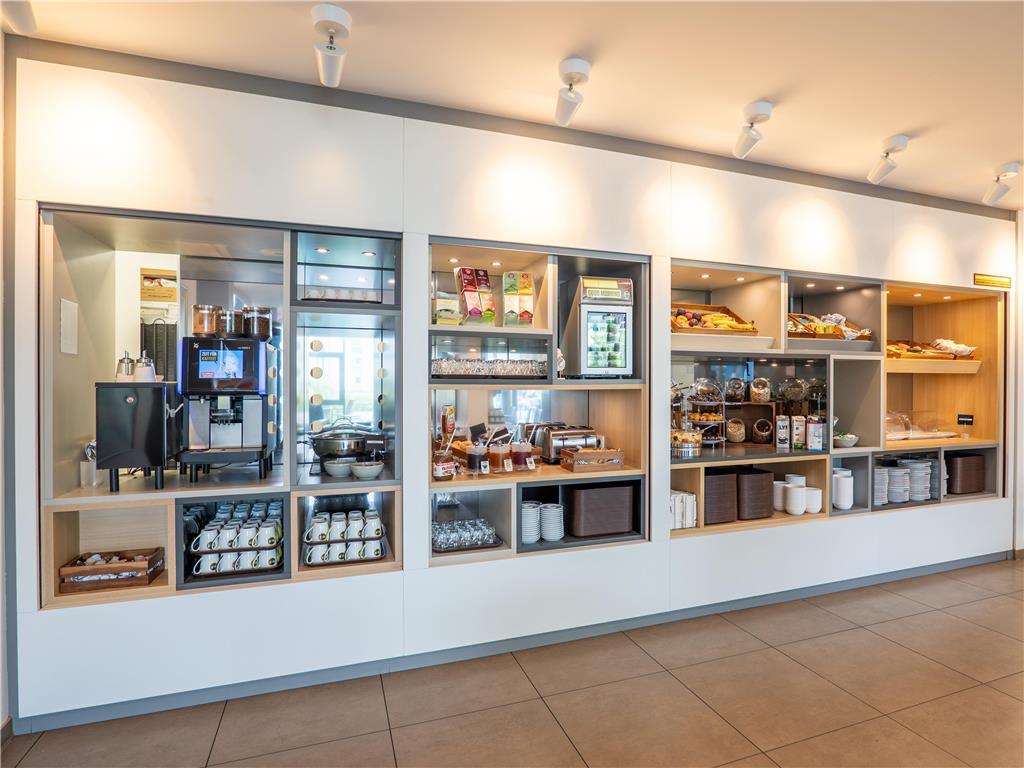 B&B Hotel Offenburg-City レストラン 写真